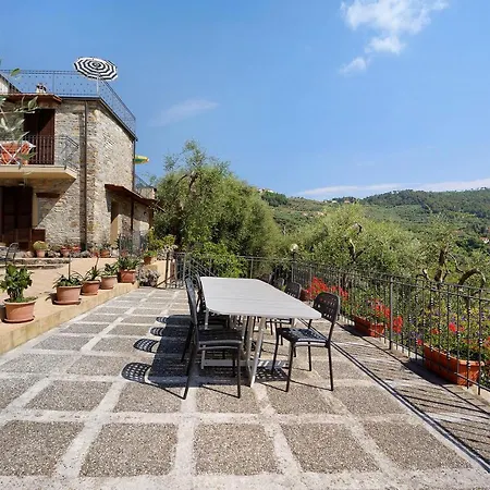 Apartment La Cicala 5 *